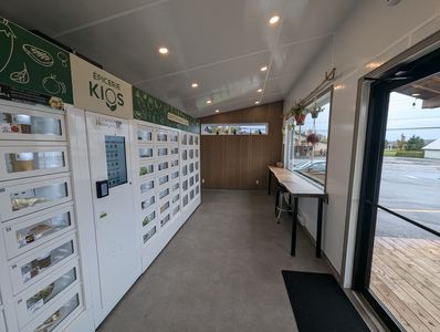 Le village-relais de La Guadeloupe et le projet Épicerie Kios.