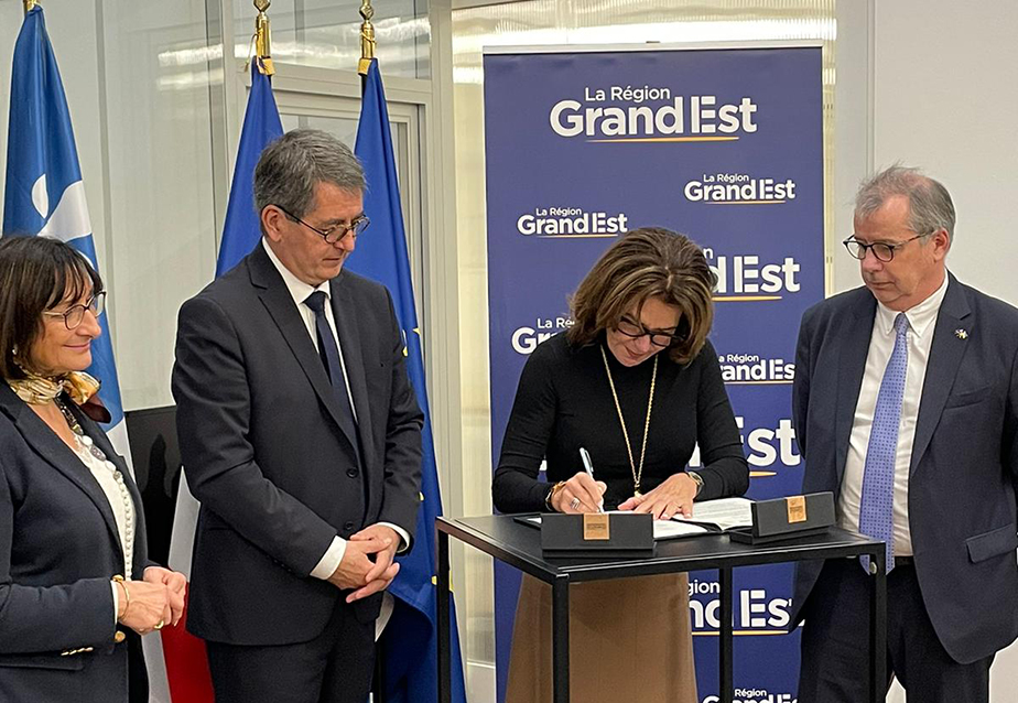 Le 22 novembre 2022, la Délégation générale du Québec à Paris et la Région Grand Est ont signé une sixième « feuille de route » visant à accroître les collaborations engagées entre les deux territoires depuis plus de 20 ans.