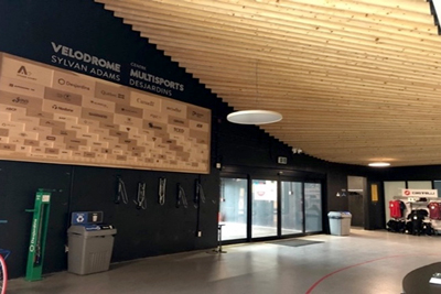 Vue intérieure du Vélodrome Sylvan-Adams – Centre multisports Desjardins